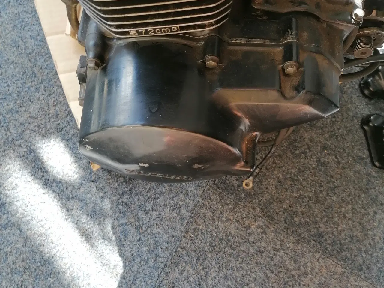 Billede 3 - Motor til Suzuki GXS 550 eb. årgang 84-87.  (se%)