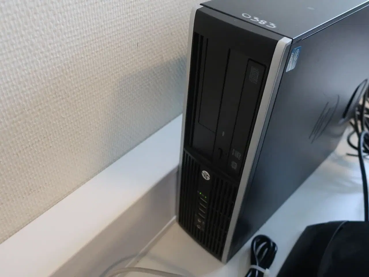 Billede 2 - HP 23" skærm Elitedisplay E231 (PC medfølger ikke)