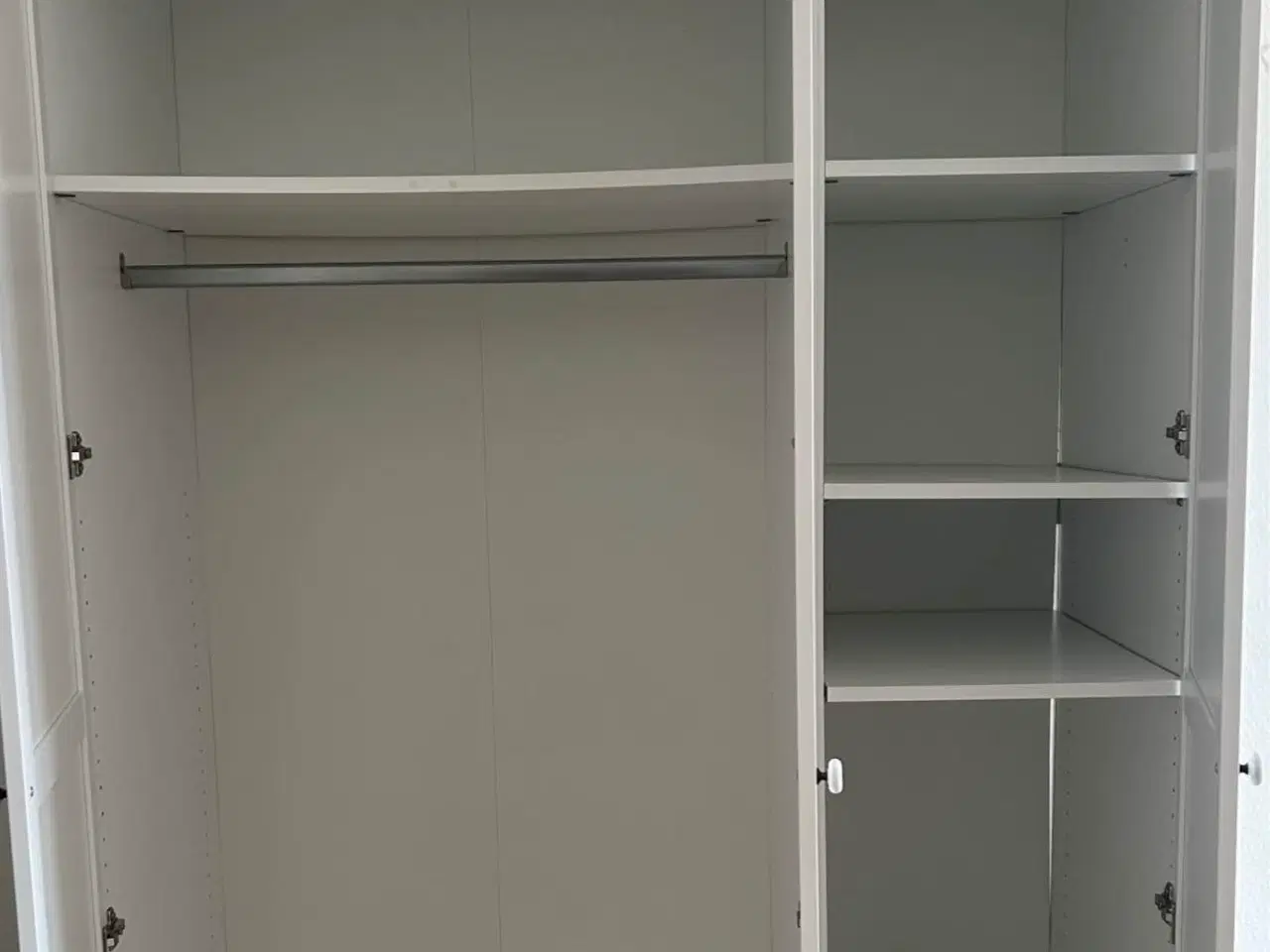 Billede 3 - Fredensborg garderobeskab fra Jysk