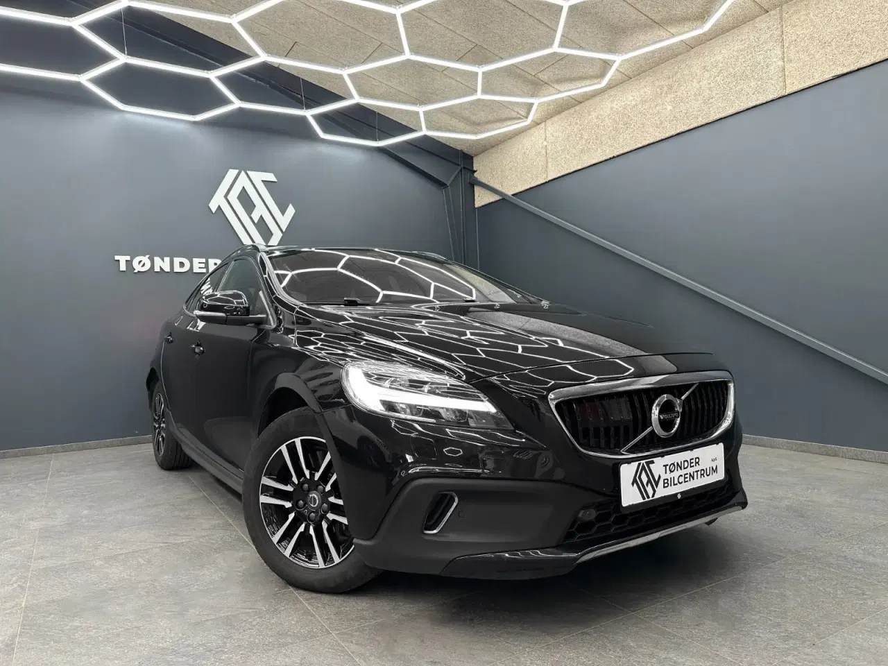 Billede 1 - Volvo V40 CC 2,0 D3 150 Summum aut.