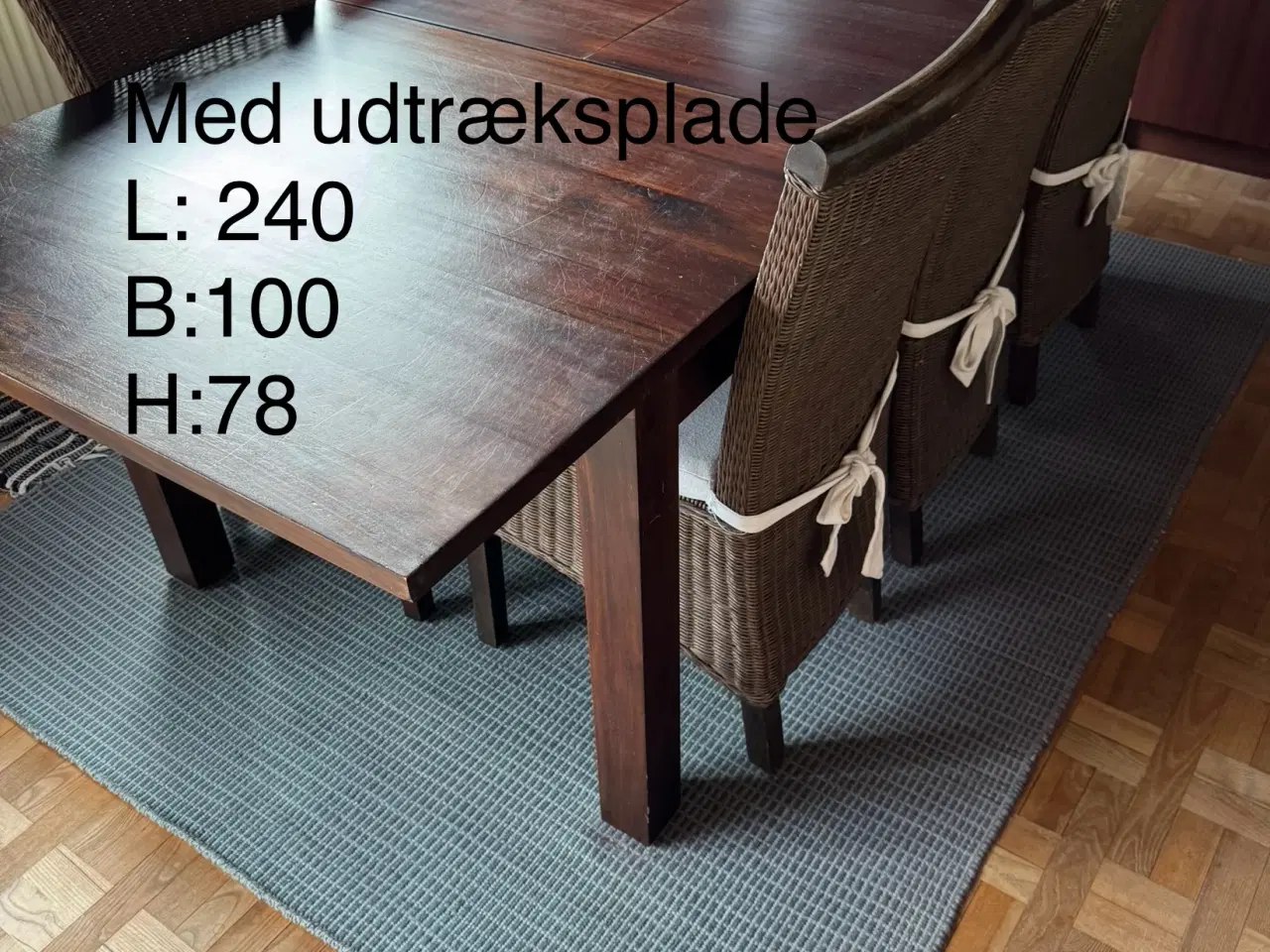 Billede 2 - Spisebord med 6 stole