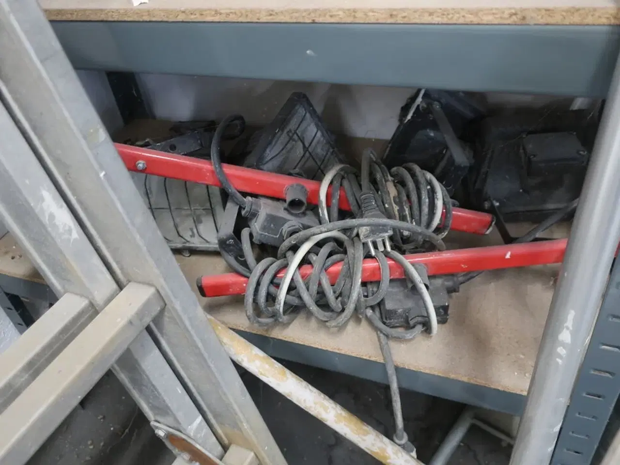 Billede 6 - Reol med div. Arbejdslamper