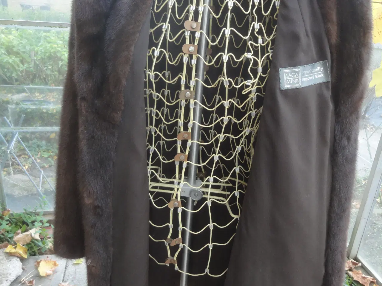 Billede 2 - Smuk, varm minkpels