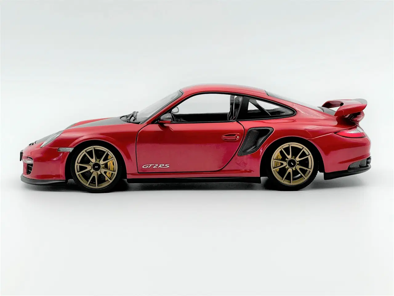 Billede 2 - 2011 Porsche 911 (997) GT2 RS - Micichamps - 1:18