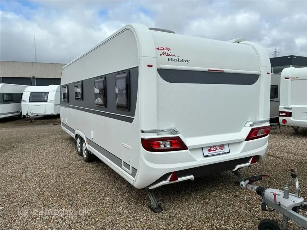 Billede 2 - 2019 - Hobby Prestige 660 WFC   Stor siddegruppe og stor vinkel køkken