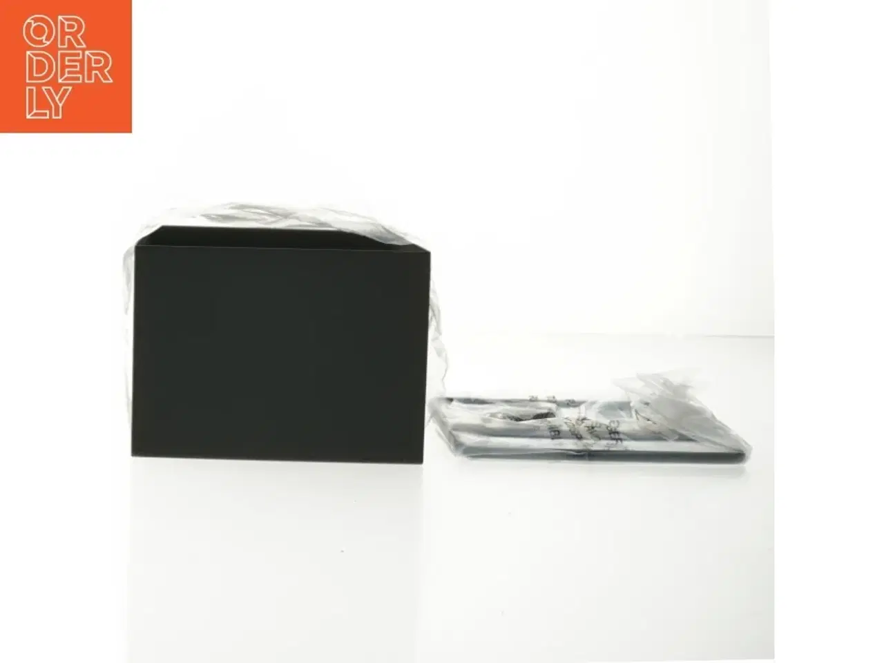 Billede 2 - Vægbaseret plantekasse fra Ferm Living (str. 15x15 cm)