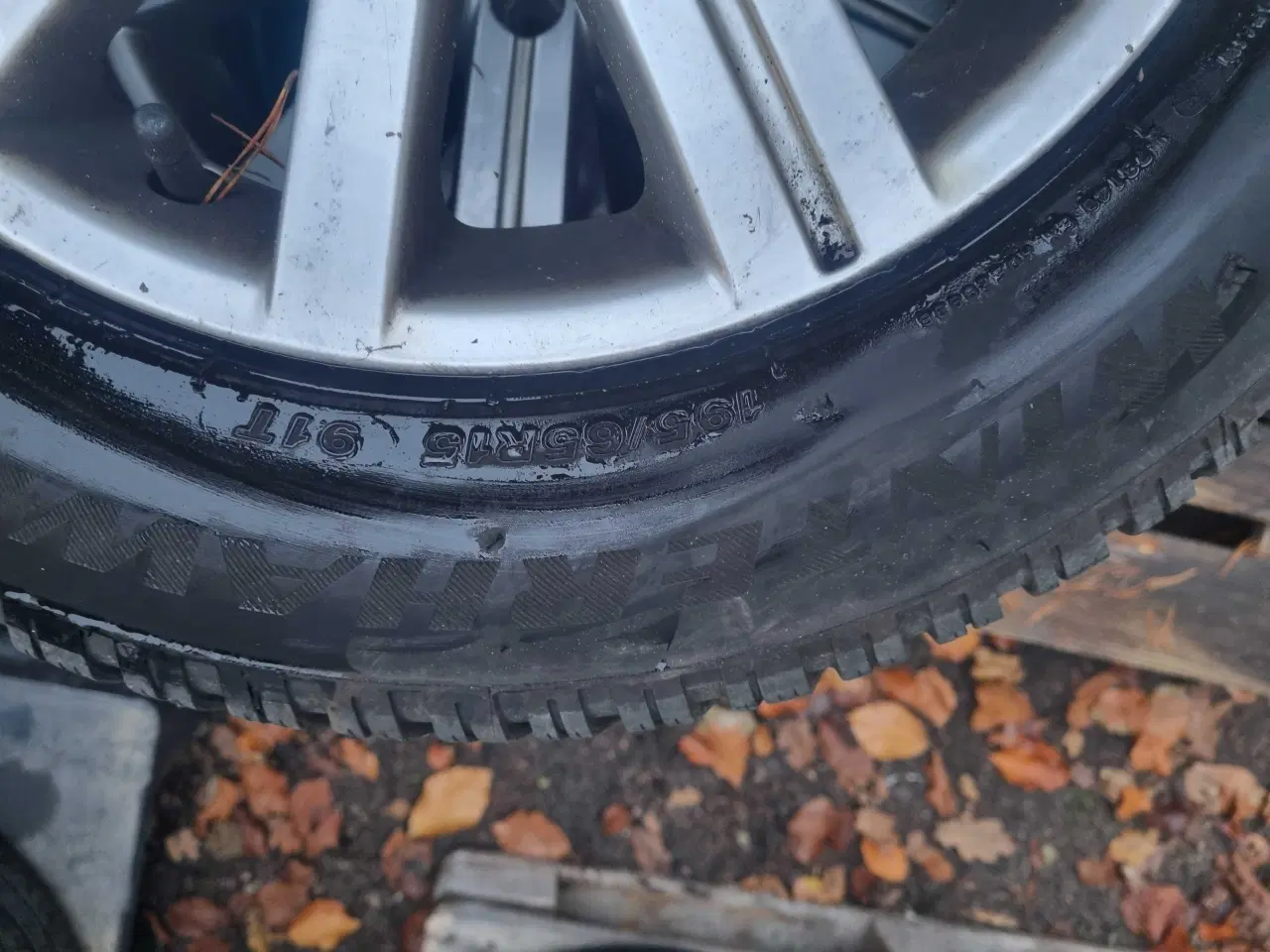 Billede 2 - Vw golf vinterhjul.