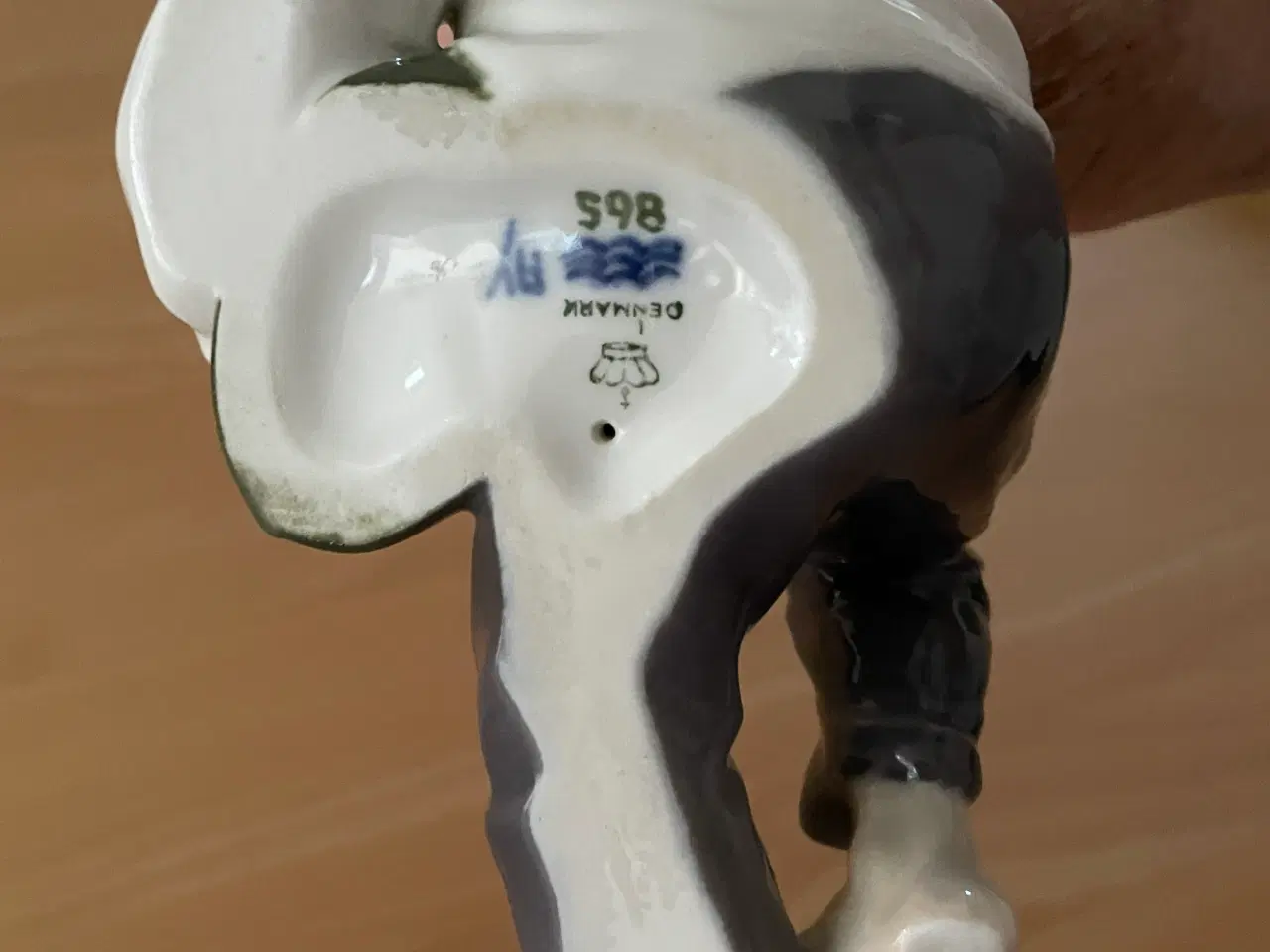 Billede 4 - Royal Copenhagen Vogterdreng nr. 865.