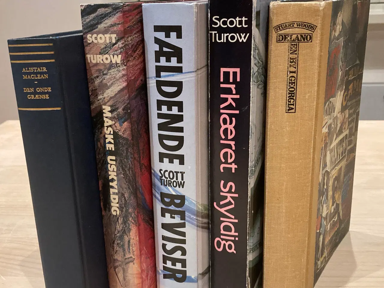 Billede 3 - Bogpakke med spændende bøger.