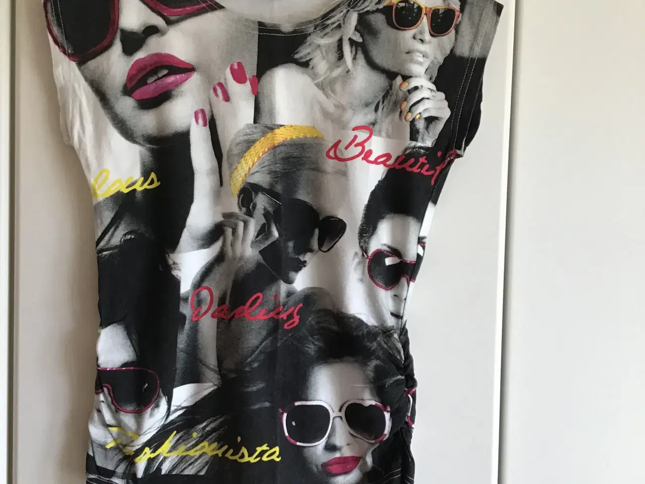 Billede 5 - T-shirts og toppe
