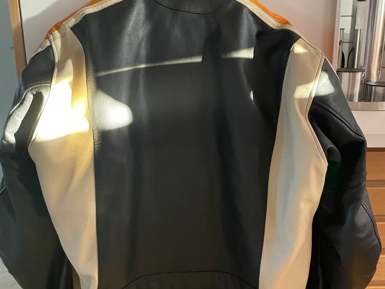 Billede 1 - Mc læder jakke