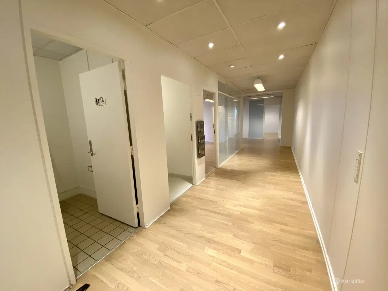 Billede 5 - 210 m² kontorlokaler udlejes i Middelfart Midtpunkt