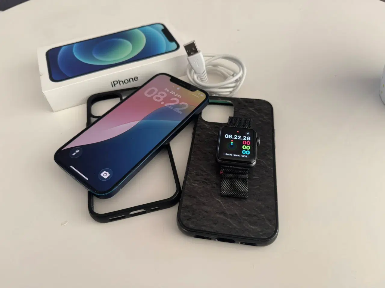 Billede 1 - iPhone 12 inkl Apple watch sælges