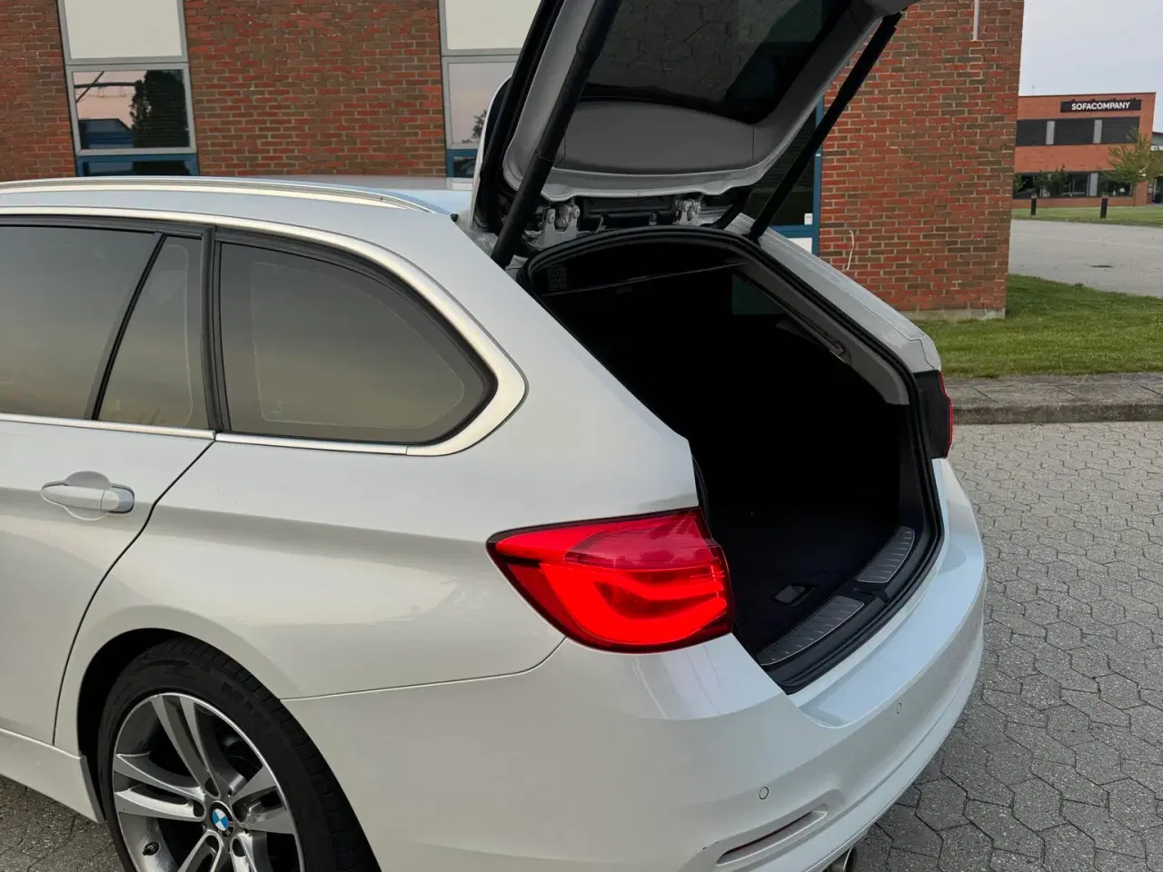 Billede 8 - BMW 320d 2018 – 327.000 km – Mineral White