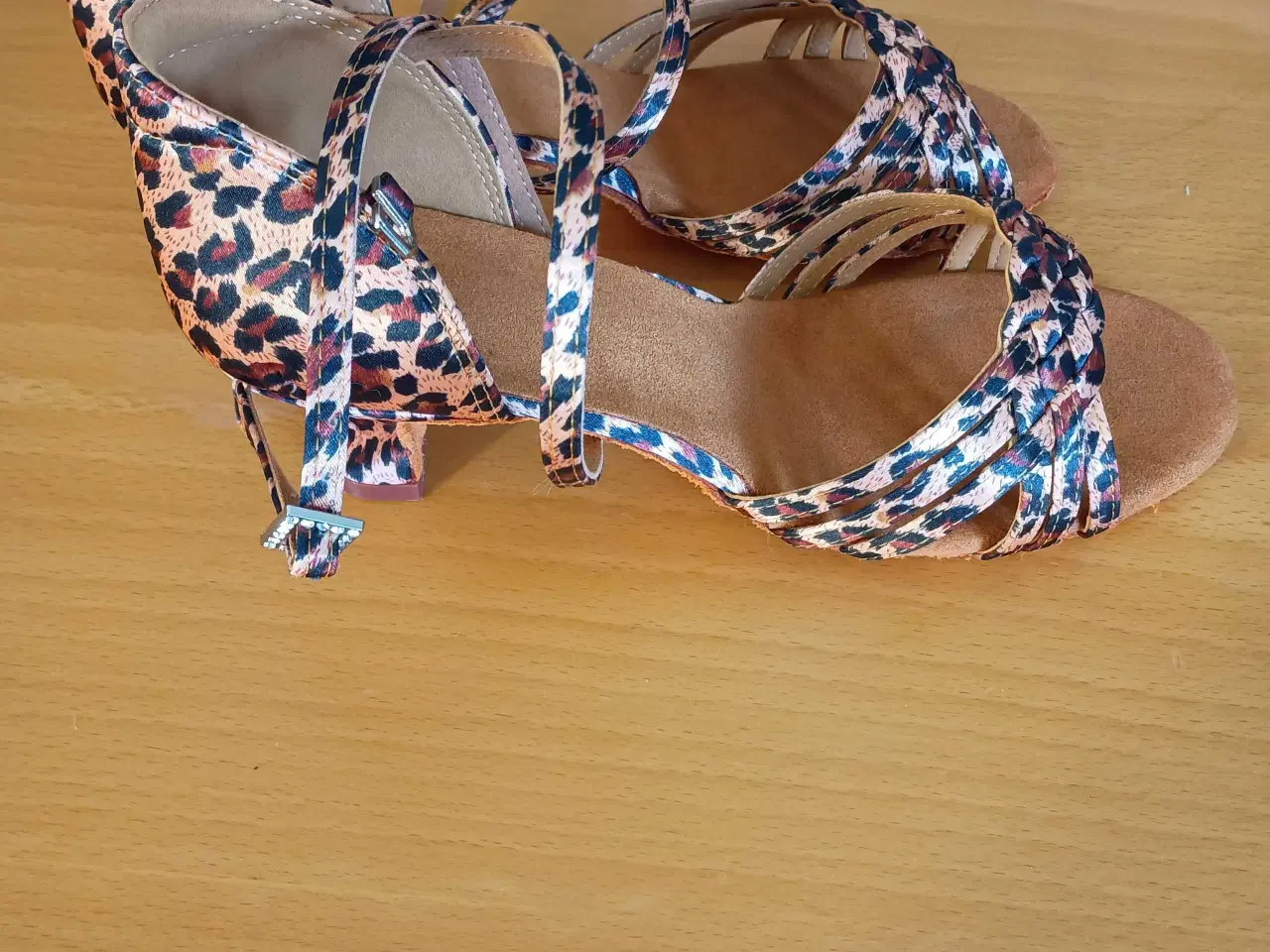 Billede 1 - Latinsko til dame