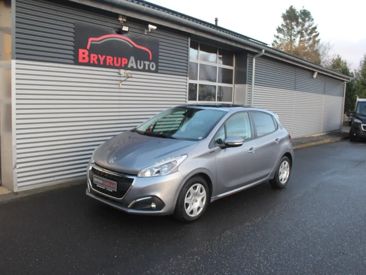 Billede 1 - Peugeot 208 1,5 BlueHDi 100 Signature Sky