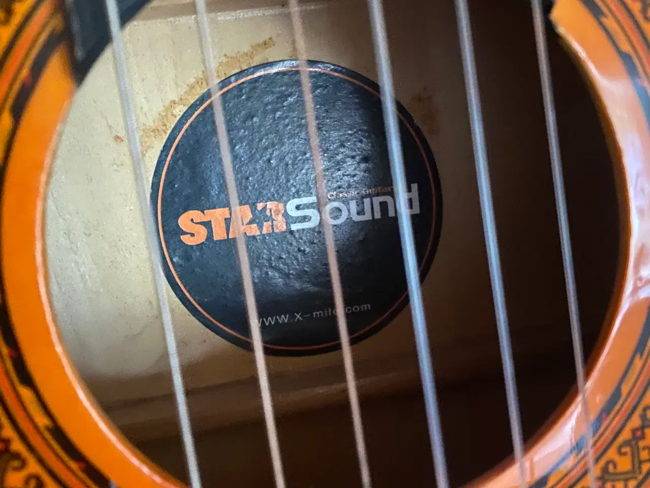 Billede 3 - Akustisk guitar med nylon strenge 