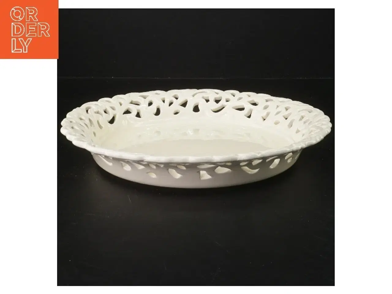 Billede 1 - Hvid porcelænsfad (str. Ø 26 cm)