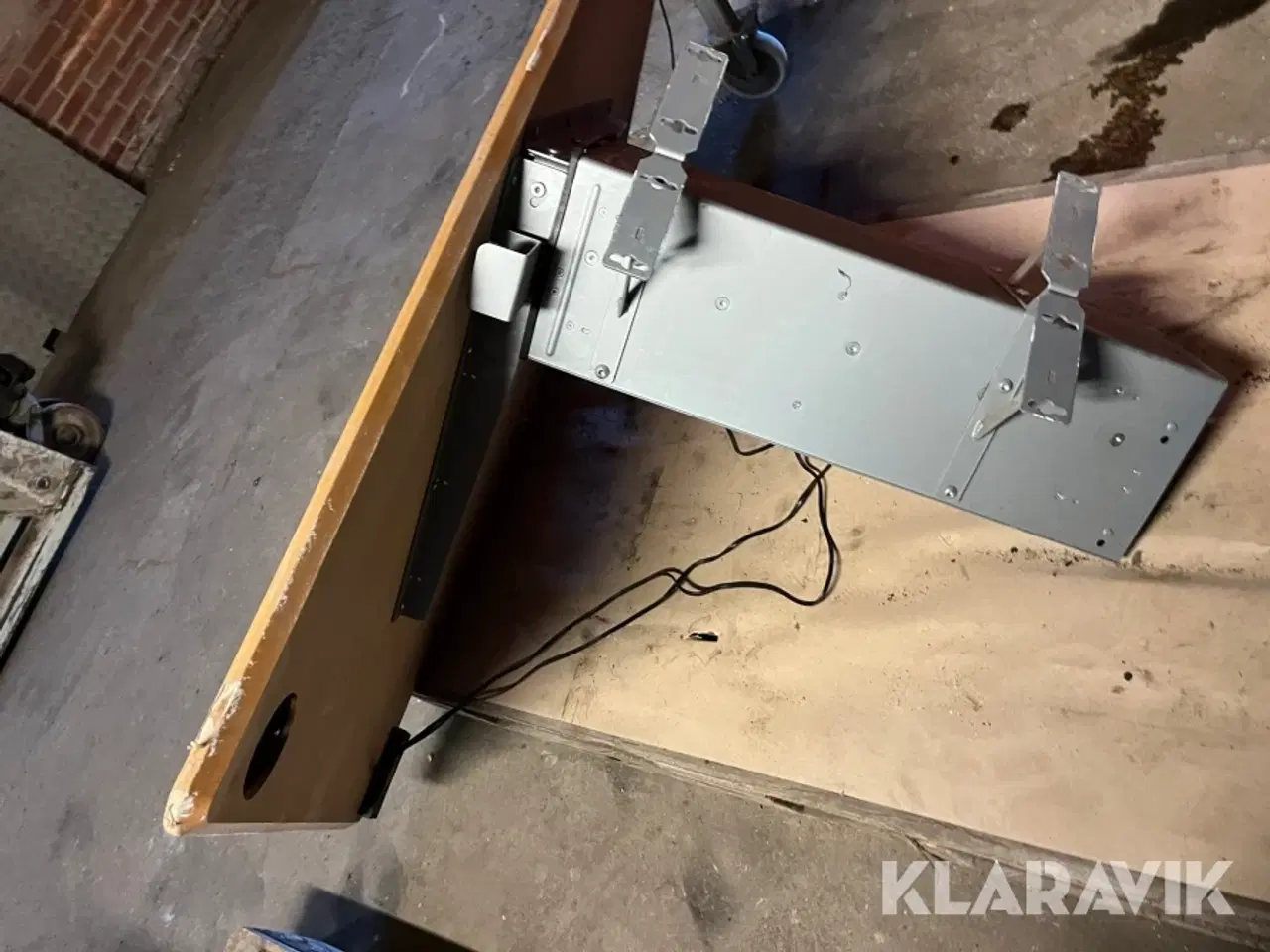 Billede 3 - Vægmonteret hæve/sænke bord