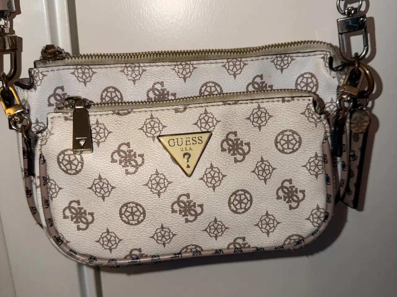 Billede 2 - GUESS Skuldertaske