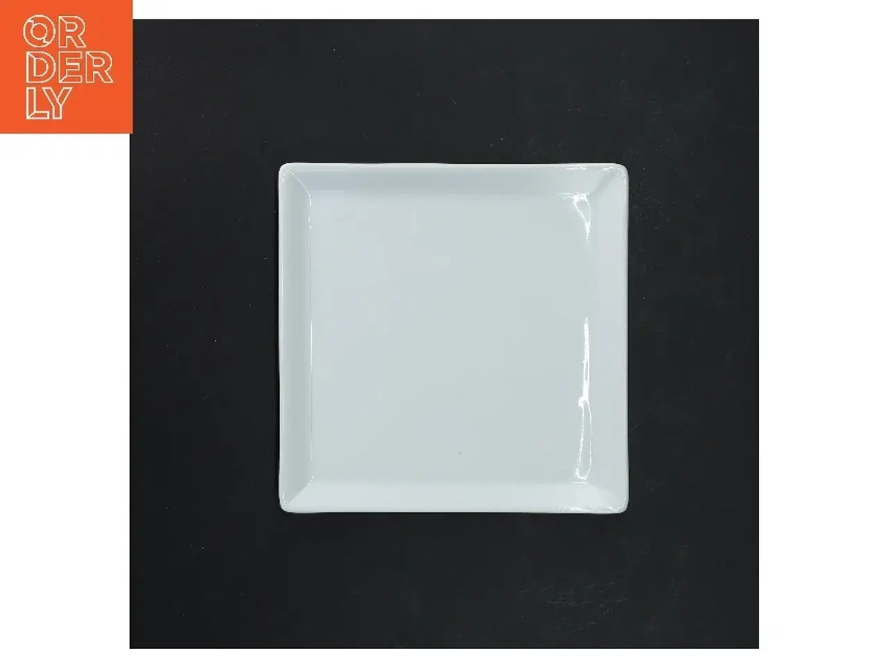 Billede 2 - Kvadratiske porcelænstallerkener fra aida (str. 15x15 cm)