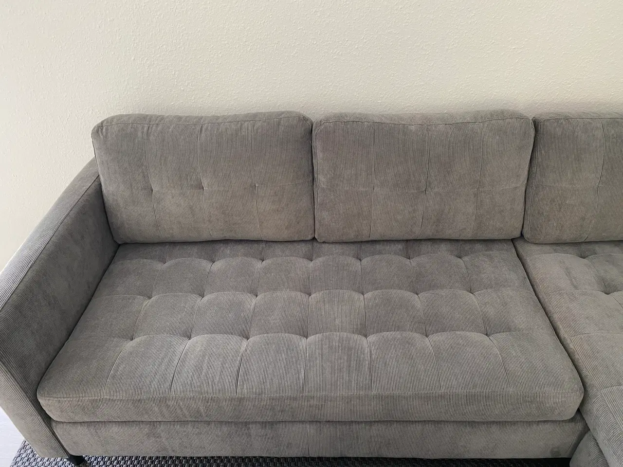 Billede 8 - Sofa med chaiselong med grå fløjl