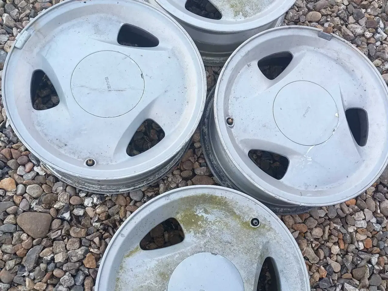 Billede 4 - Fælge til en saab 9000