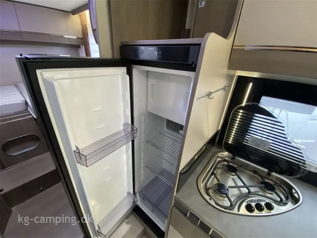 Billede 10 - 2020 - Chausson Titanium 767   Enkeltsenge og face to face siddegruppe