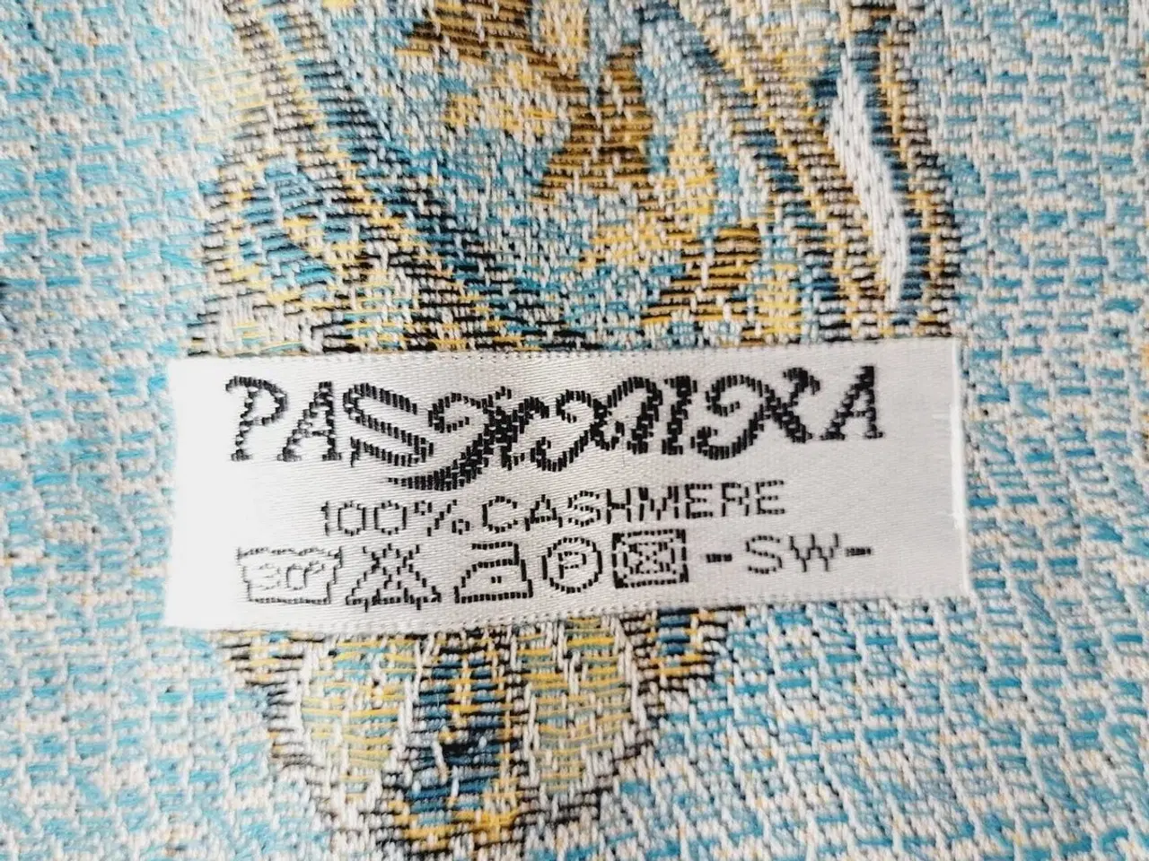 Billede 4 - ⭐️- Elegant og Blødt Pashmina Tørklæde - UBRUGT