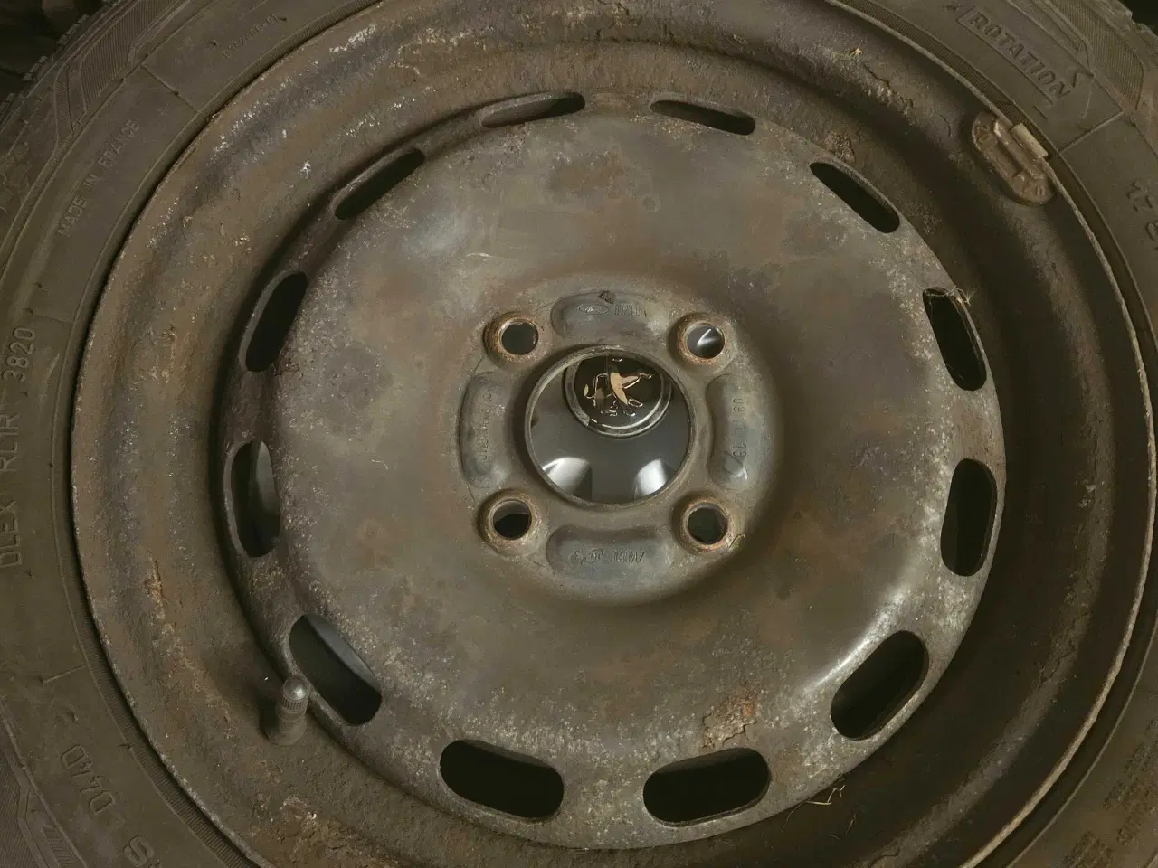 Billede 2 - 14" vinterhjul Ford Fiesta 