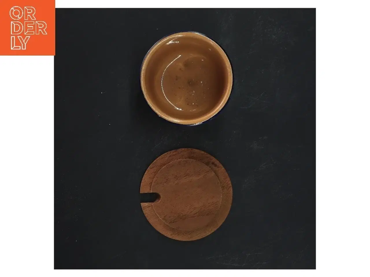 Billede 4 - Sennepskrukke med træ-låg (str. Ø 7xh7 cm)