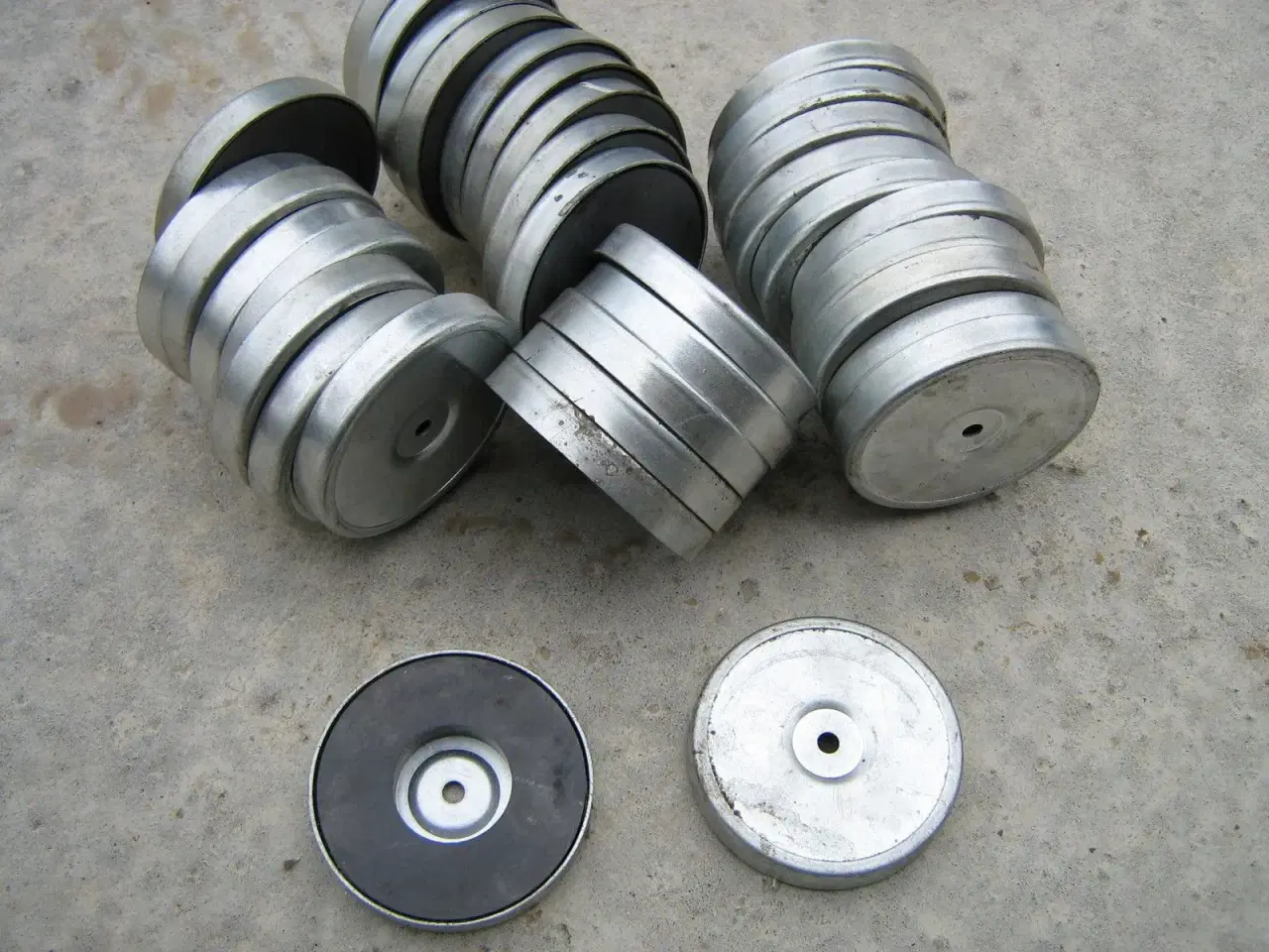 Billede 1 - Magneter 20 stuks Ø 7,5 cm