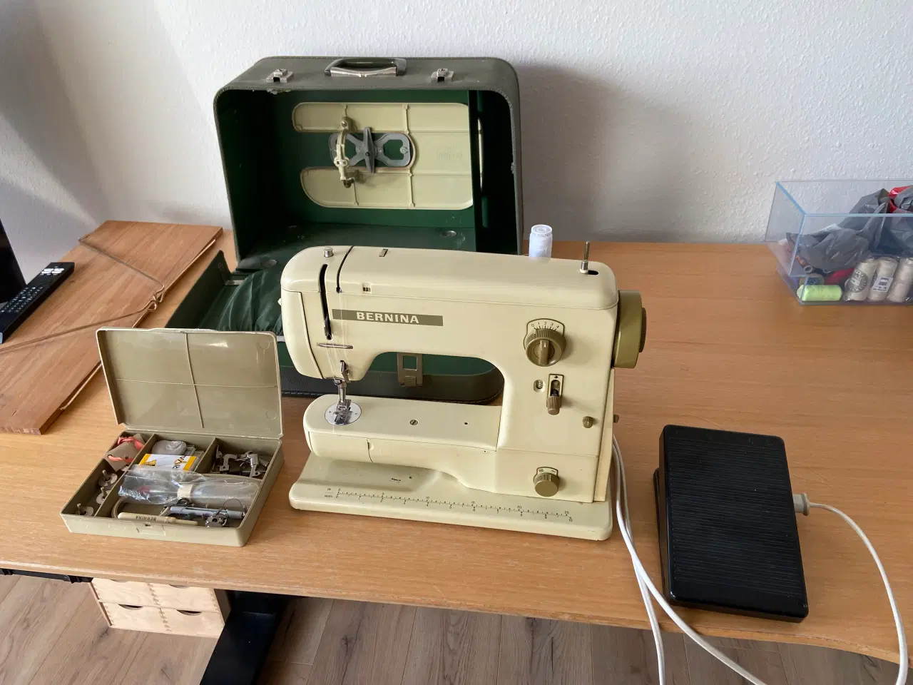 Billede 1 - RESERVERET Bernina 708 symaskine 
