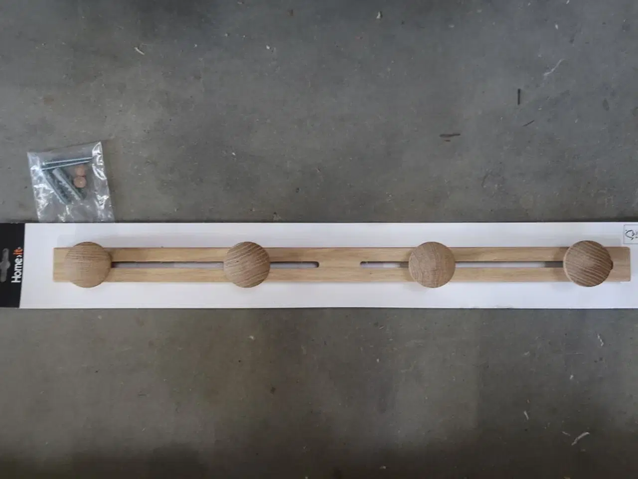 Billede 5 - 16 stk. Knagerække 4 knopper, 58,5 cm, egetræ