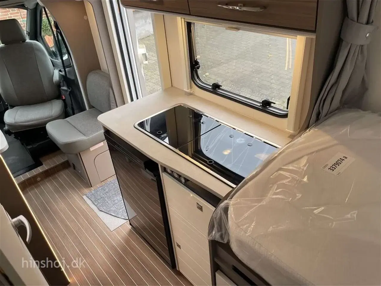 Billede 4 - 2025 - Hymer Etrusco V 6.6 SF   Lækker Autocamper som kun er 214 cm bred fra Hinshøj Caravan.