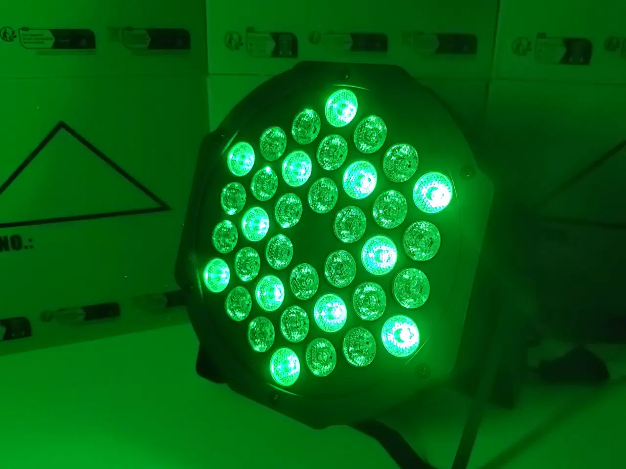 Billede 6 - NY! 36 RGB LED Diskolys + Fjernbetjening + DMX