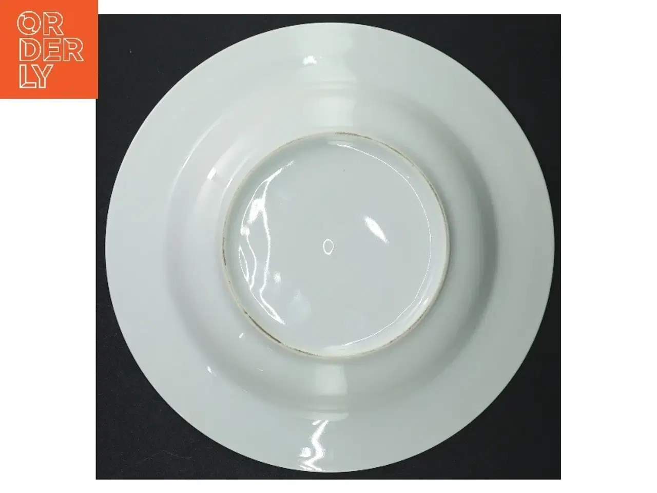 Billede 4 - Hvide porcelænstallerkener (str. 23 cm)