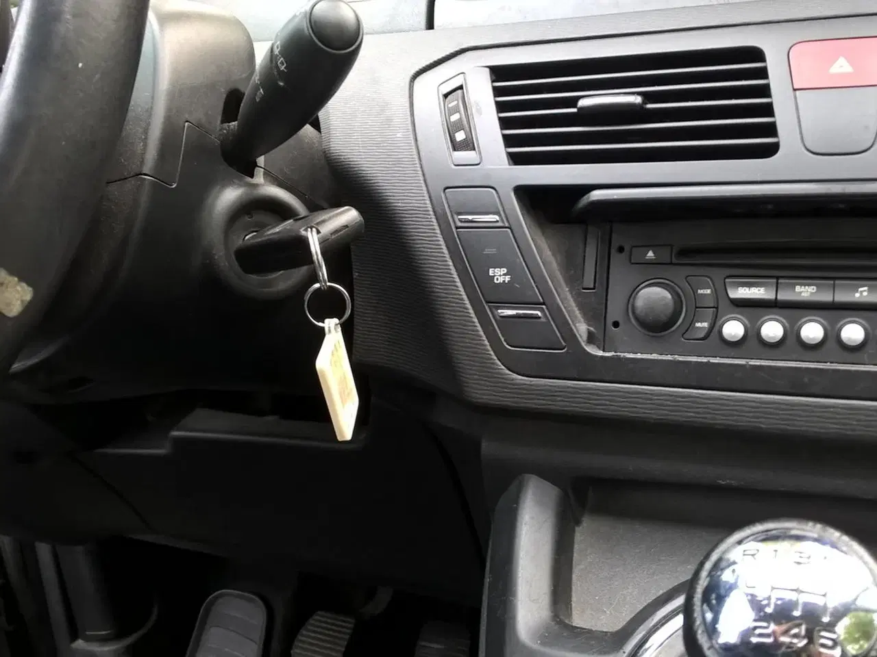 Billede 7 - Økonomisk rummelig familiebil