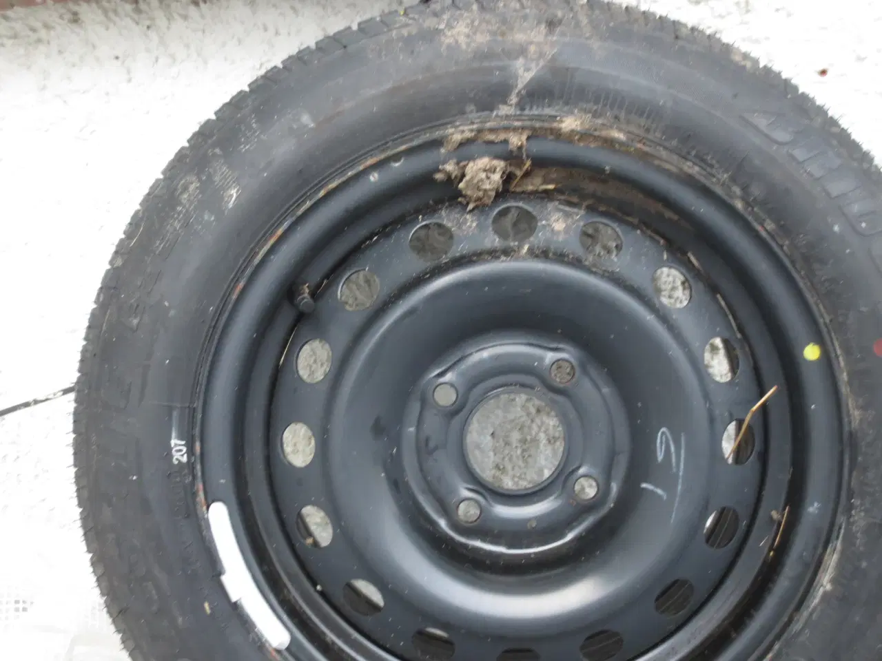 Billede 5 - Varevogns Hjul med dæk,og lidt andre.