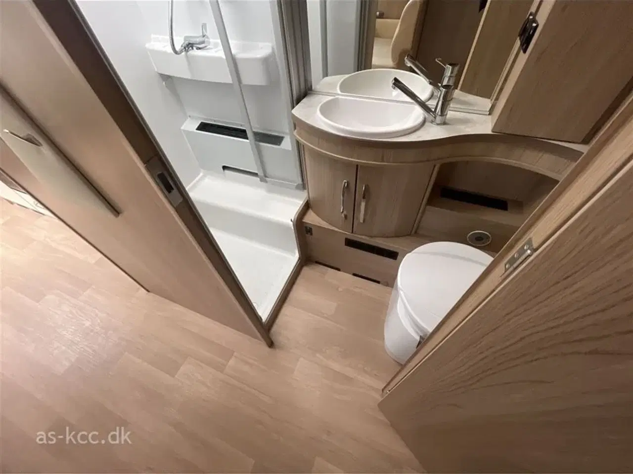 Billede 18 - 2022 - LMC Exquisit 695 VIP