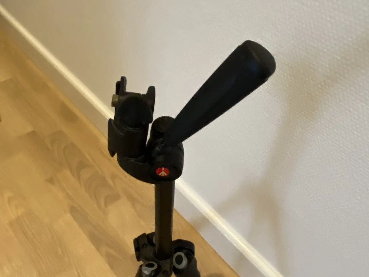 Billede 3 - Kamerastativ sort justerbart i taske med skulderen