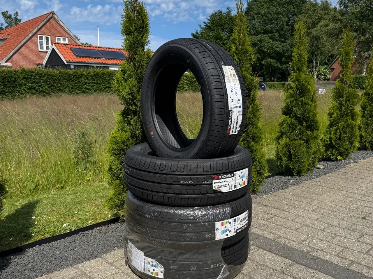 Billede 2 - Sommerdæk “YOKOHAMA” 205/55/R16