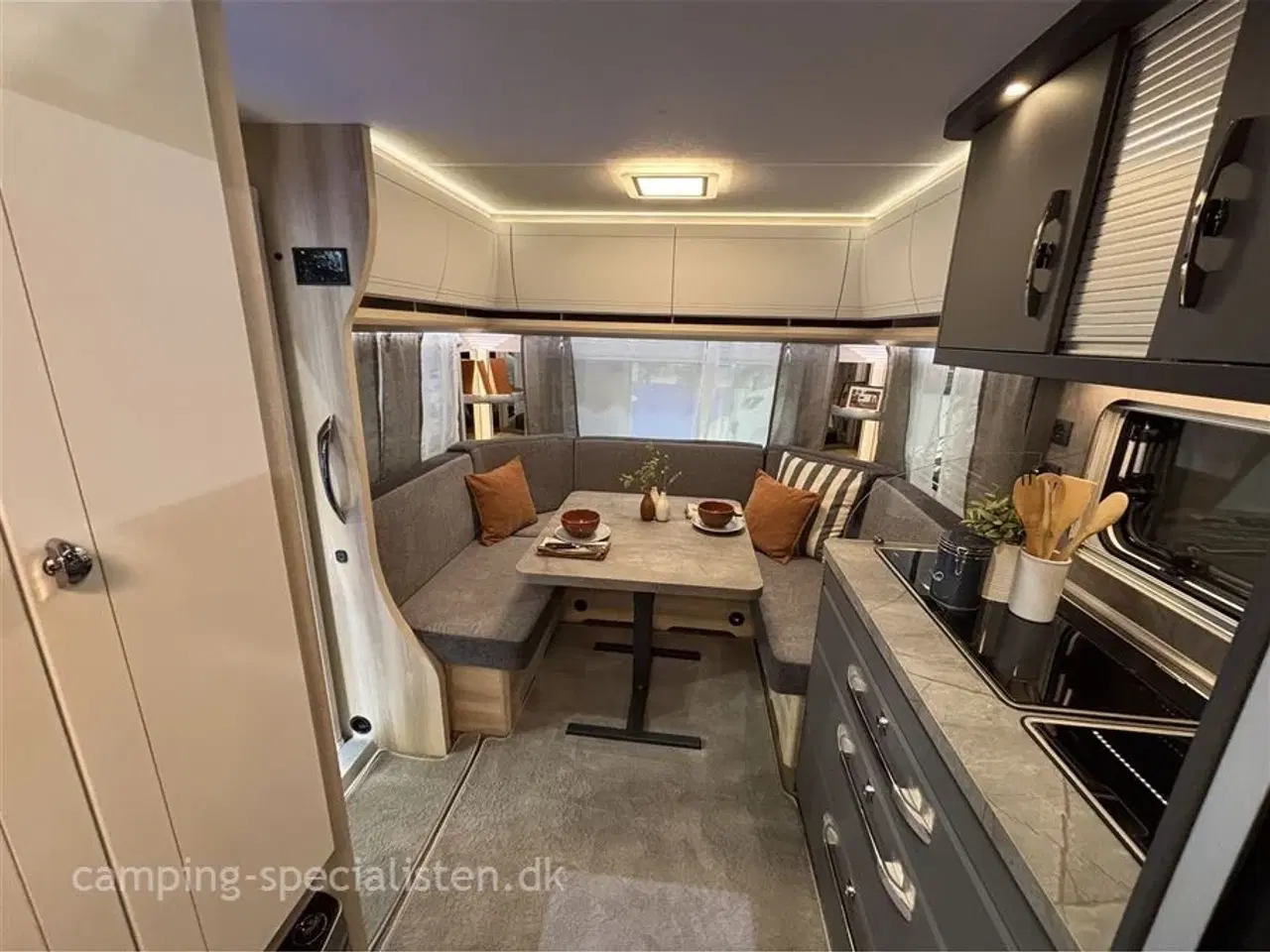 Billede 4 - 2026 - Hobby De Luxe 460 UFe   2026 Hobby De Luxe 460 UFe DK LINE - se den senere hos Camping-Specialisten.dk