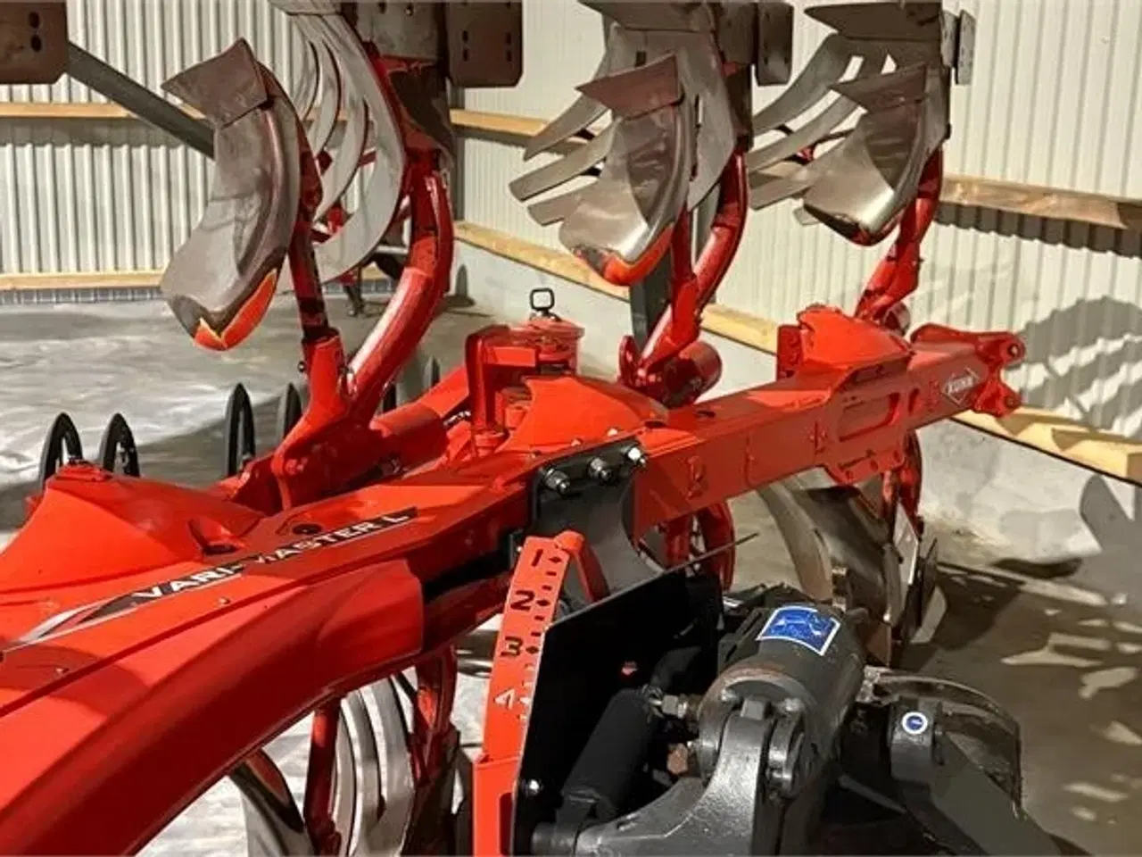 Billede 7 - Kuhn Varimaster L Med pakker på - plovet 500 ha