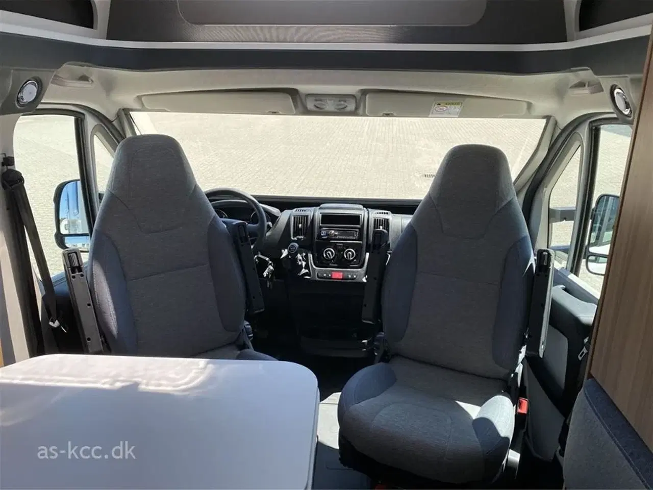 Billede 9 - 2018 - Sun Living S 65   Sun Living S 65 SL autocamper med 2 enkelt senge