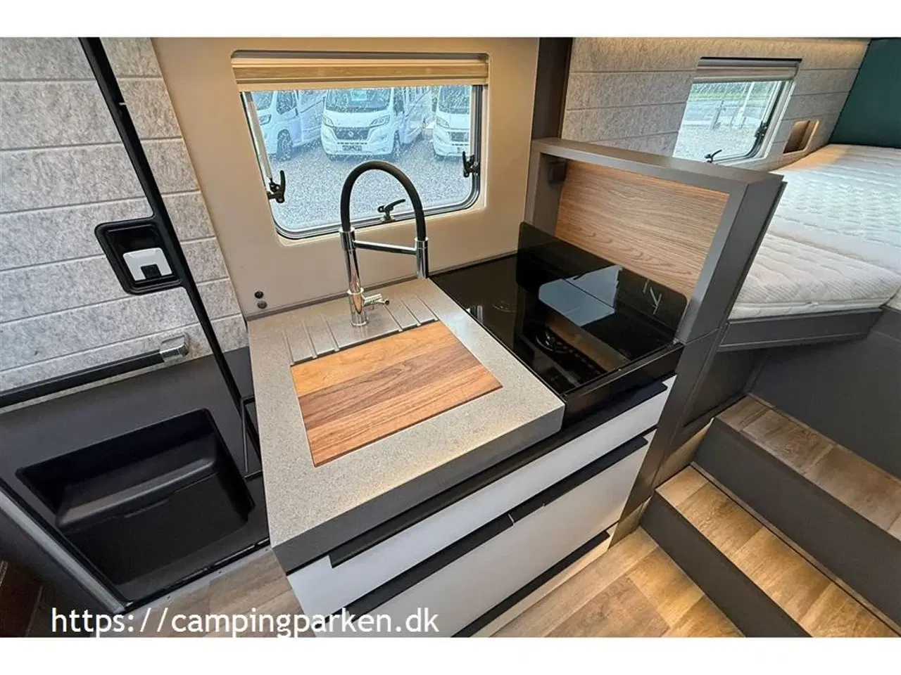 Billede 9 - 2022 - Niesmann+Bischoff iSmove 6.9E Aut. gear   En sjælden mulighed for en brugt Niesmann-Bischoff Ismove 6,9E, luksus i stilrent design