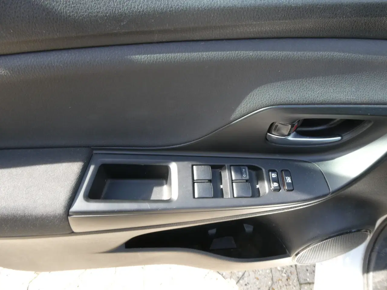 Billede 4 - Toyota Yaris 1,5 Hybrid H2 Exclusive e-CVT Van