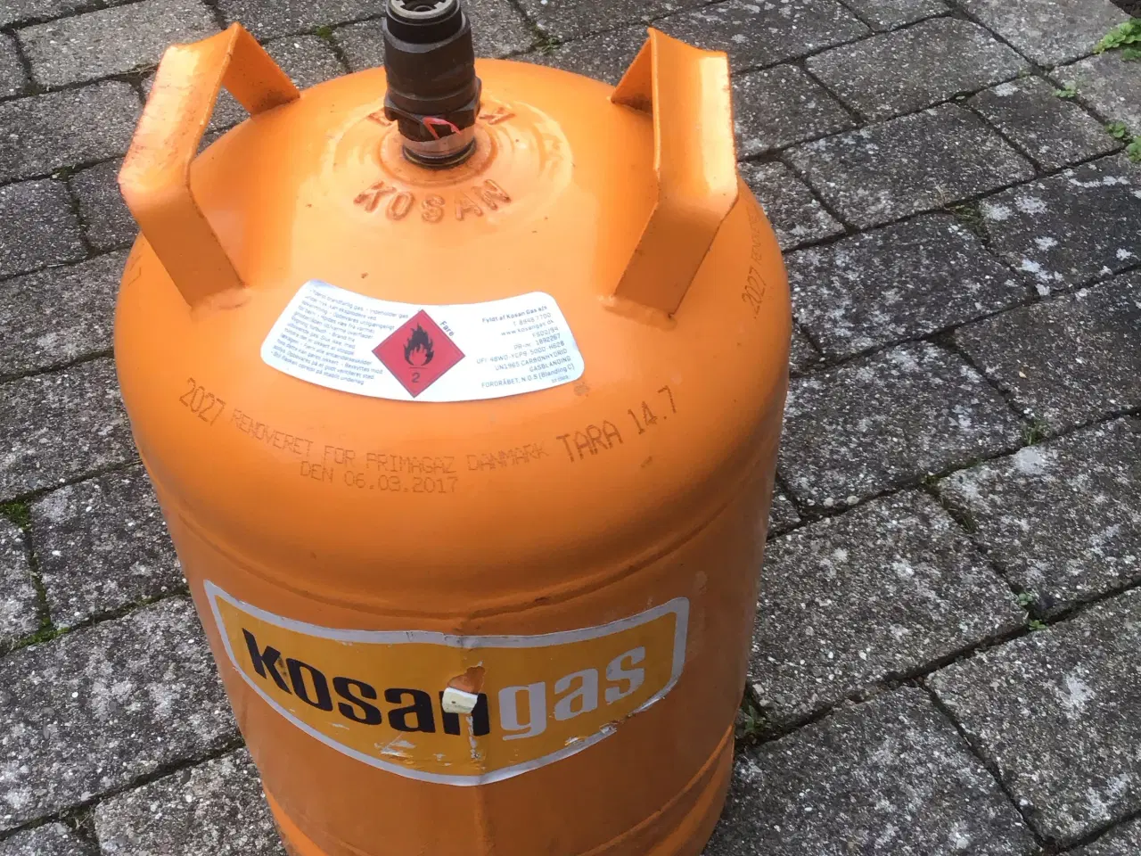 Billede 1 - Gasflaske på 11 KG. Flasken er Tom . Sælges 200.