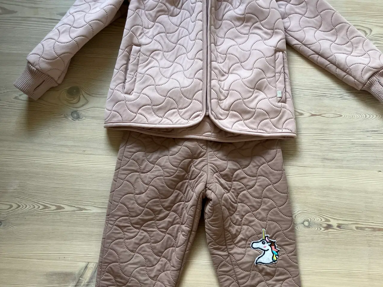 Billede 1 - Jakke og bukser fra wheat str. 110/5 år