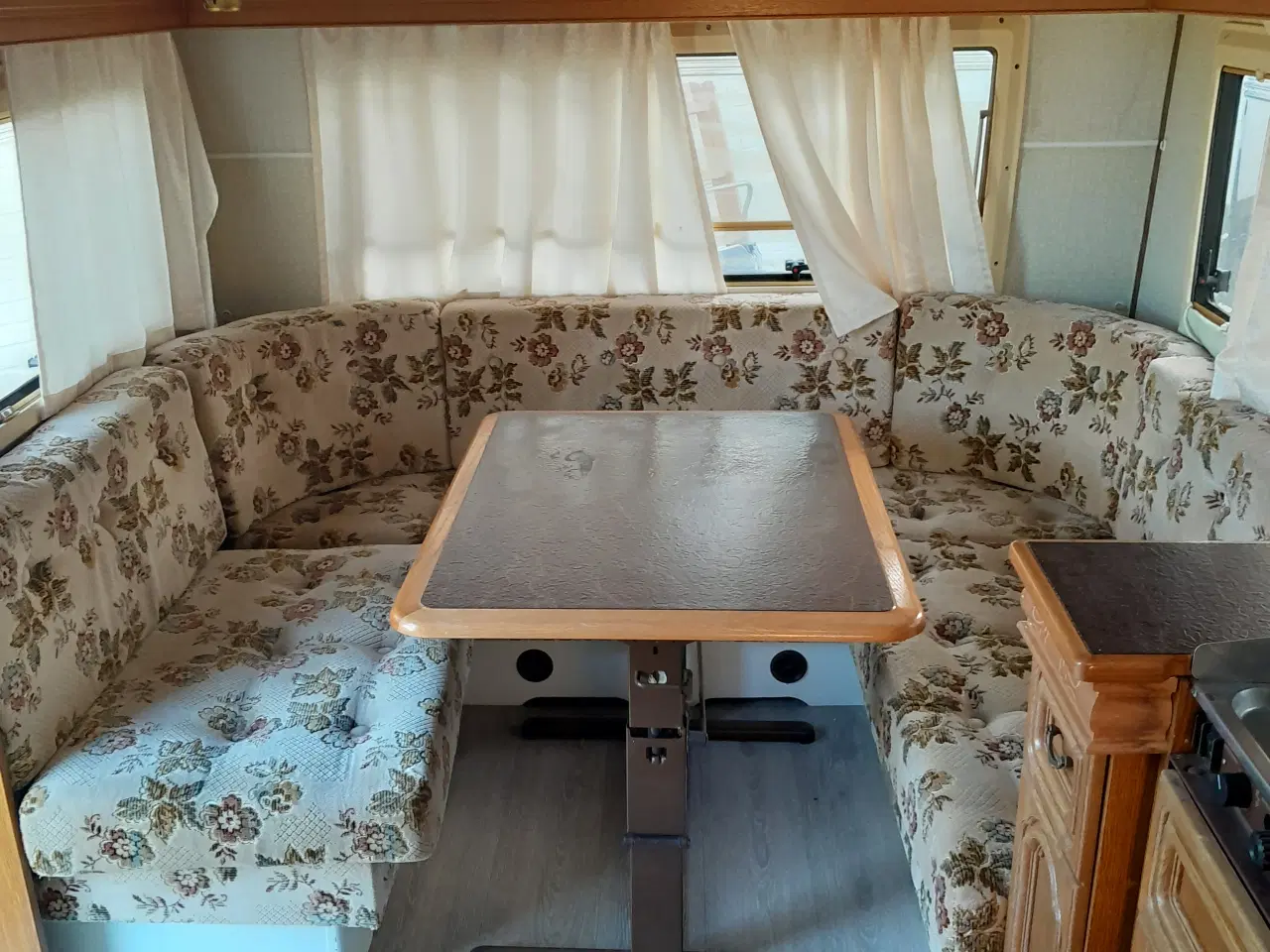 Billede 2 - Hobby 495 Campingvogn 